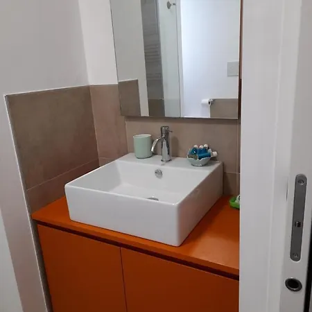 Angolo Manzoni 14 Lägenhet *