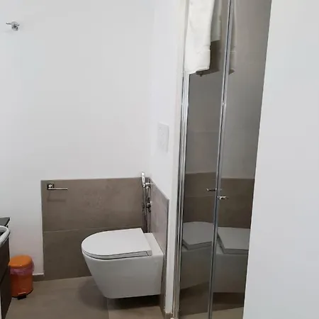 Angolo Manzoni 14 Apartment